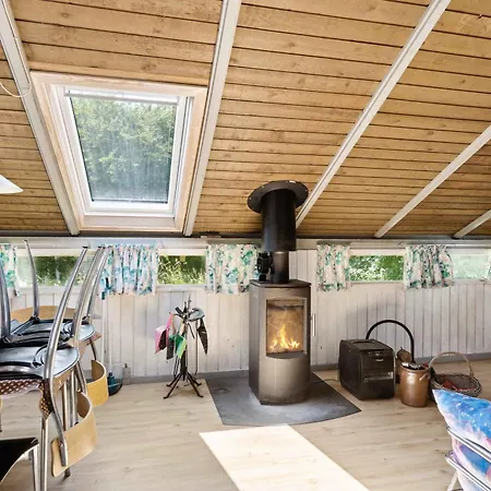 Charming Near The Water * Kisserup